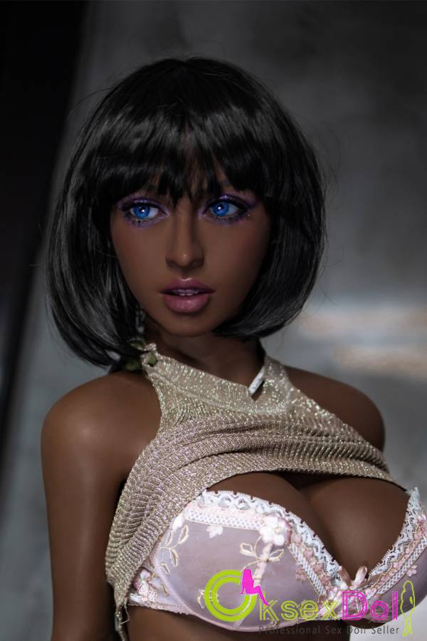 Super Sexy Black-Skinned Beauty Realistic Teen Sex Doll