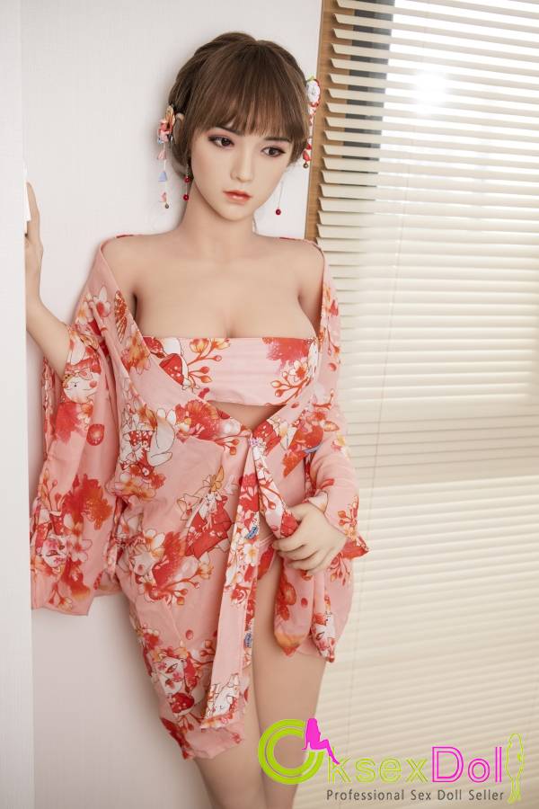 Traditional Kimono Girl Traditional Kimono Girl images Gallery
