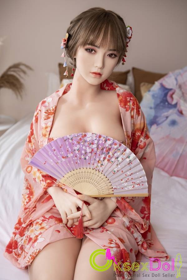 DL Traditional Kimono Girl images Pictures