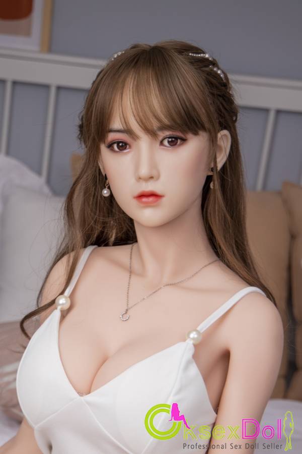 Sweetly beautiful Chest Sex Doll