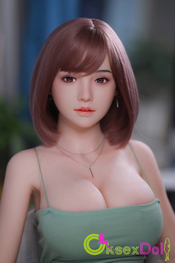 Asian Beauty With Short Hair Album