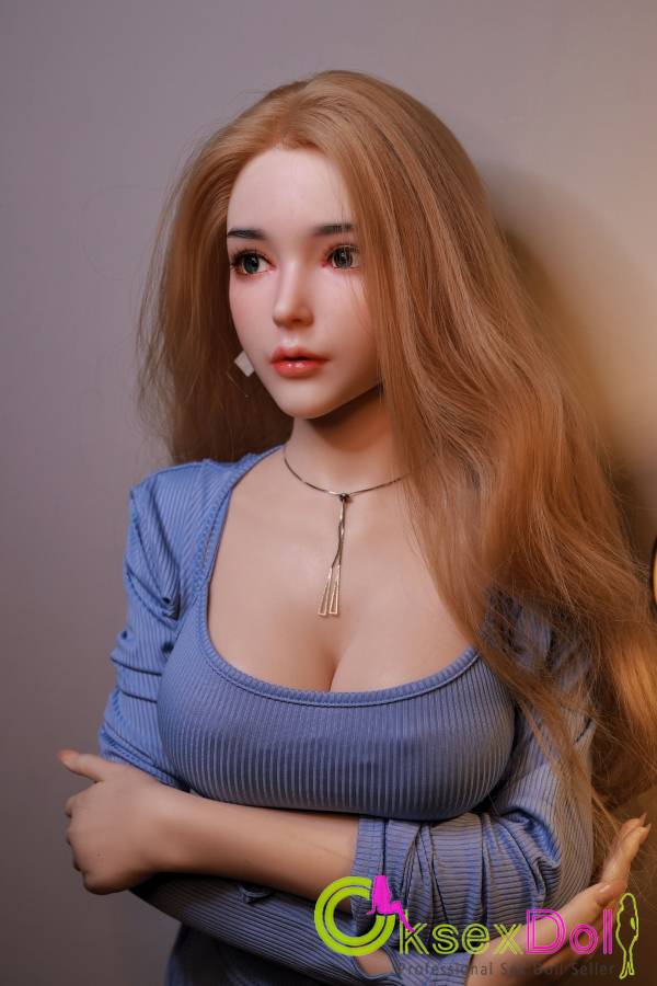 C-cup  Mature Doll
